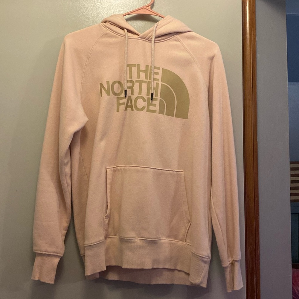 Woman’s North Face hoodie
